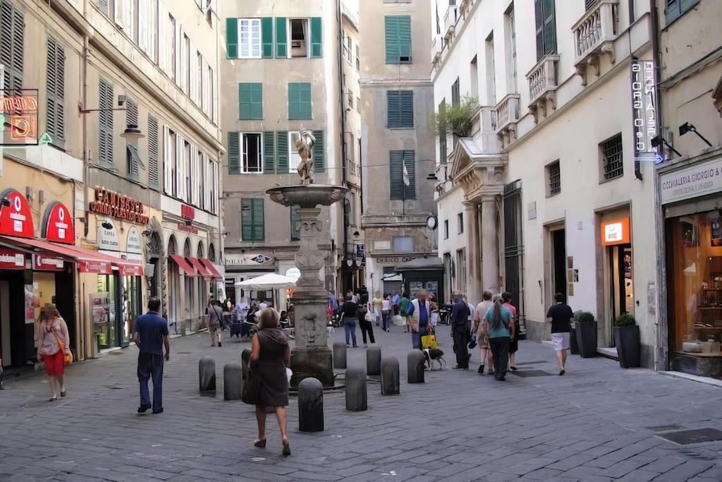Midway Home, Nel Centro Storico Di Genova Экстерьер фото